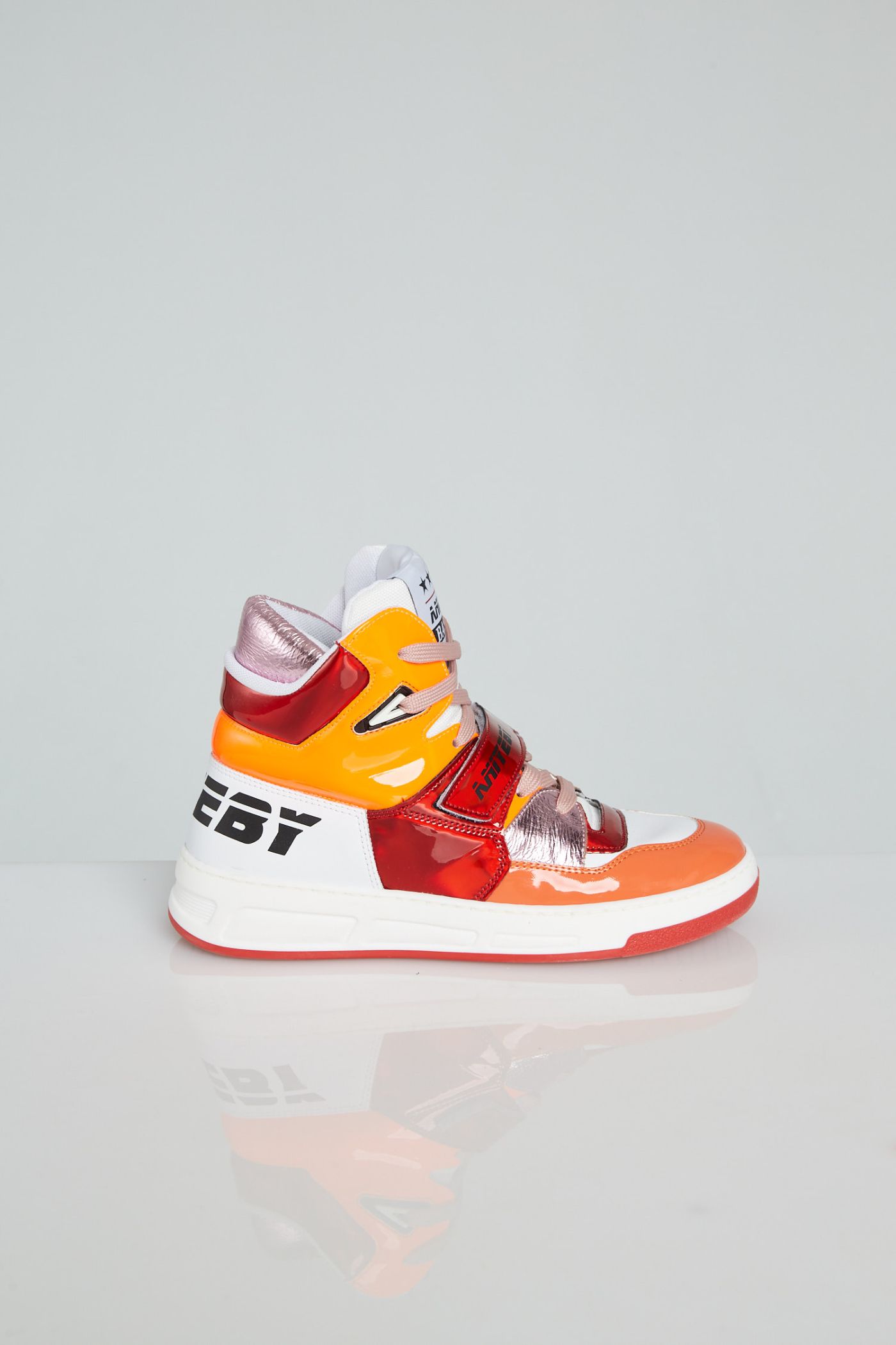 shoes basket
