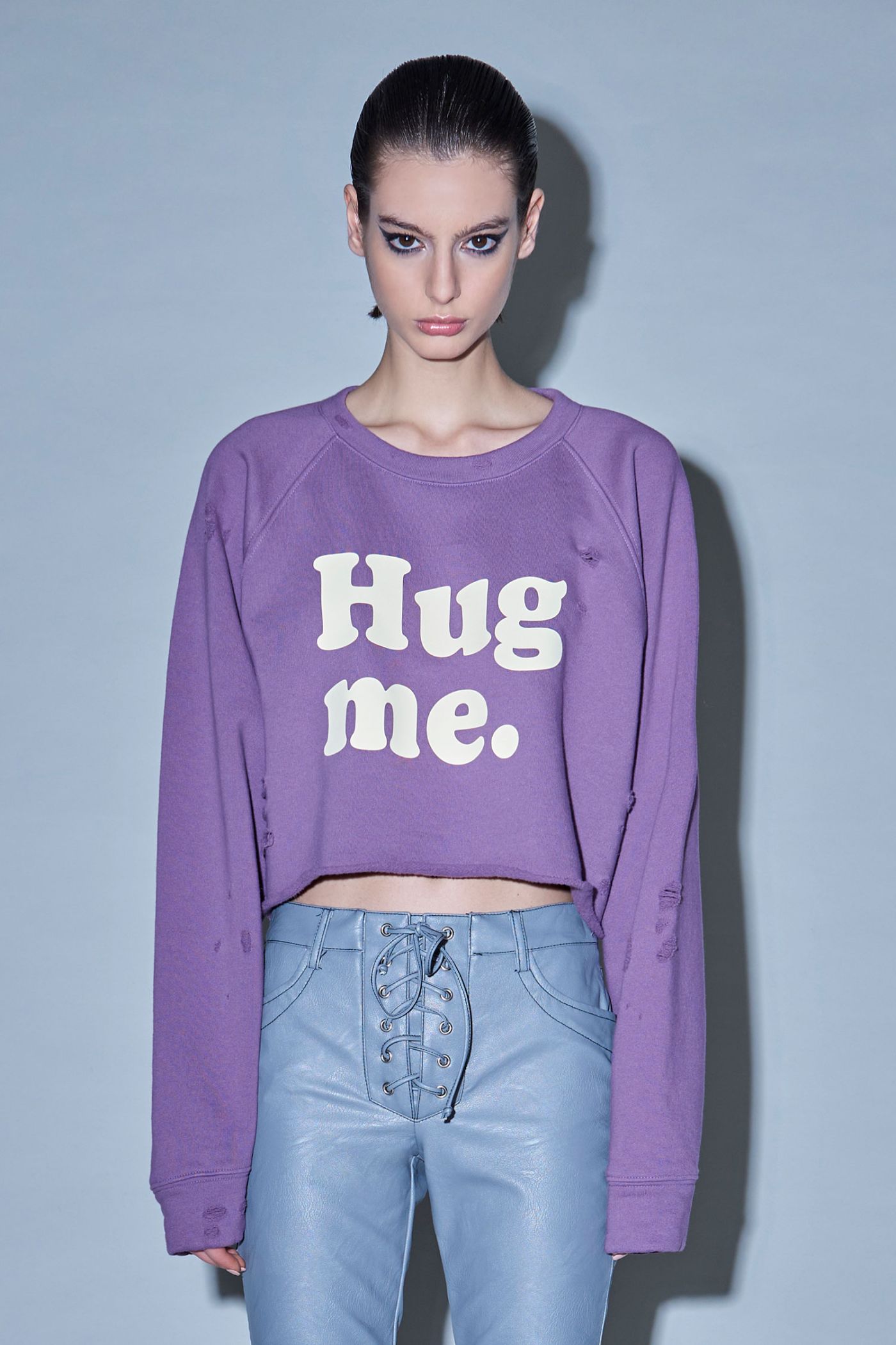 CROP HUG ME