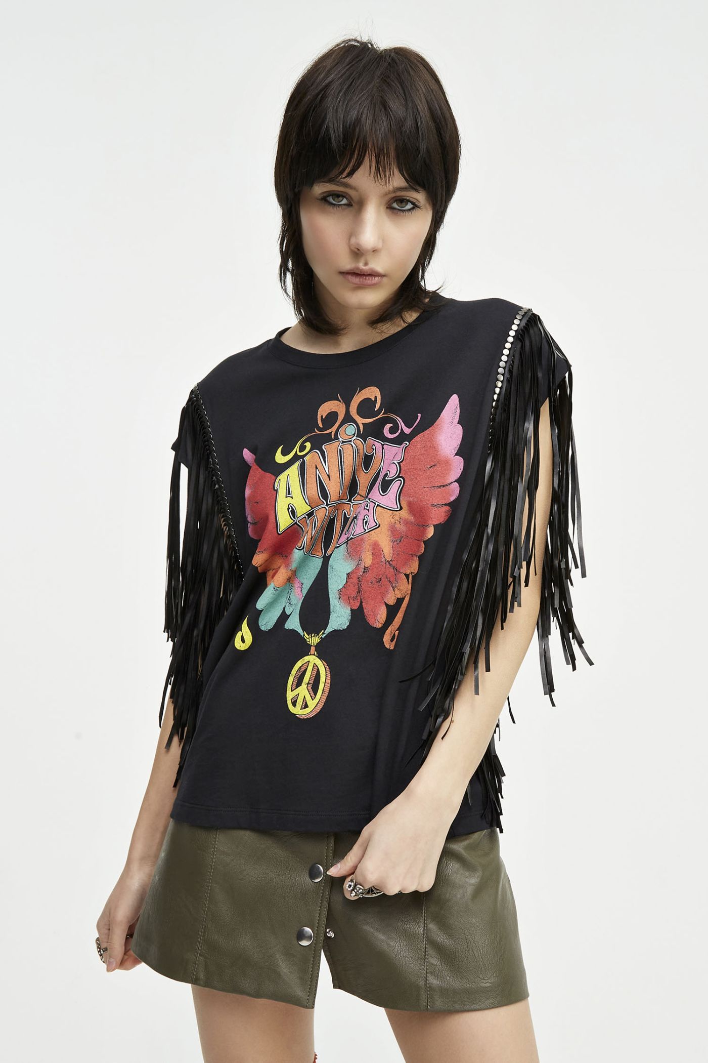 T-SHIRT WITCH