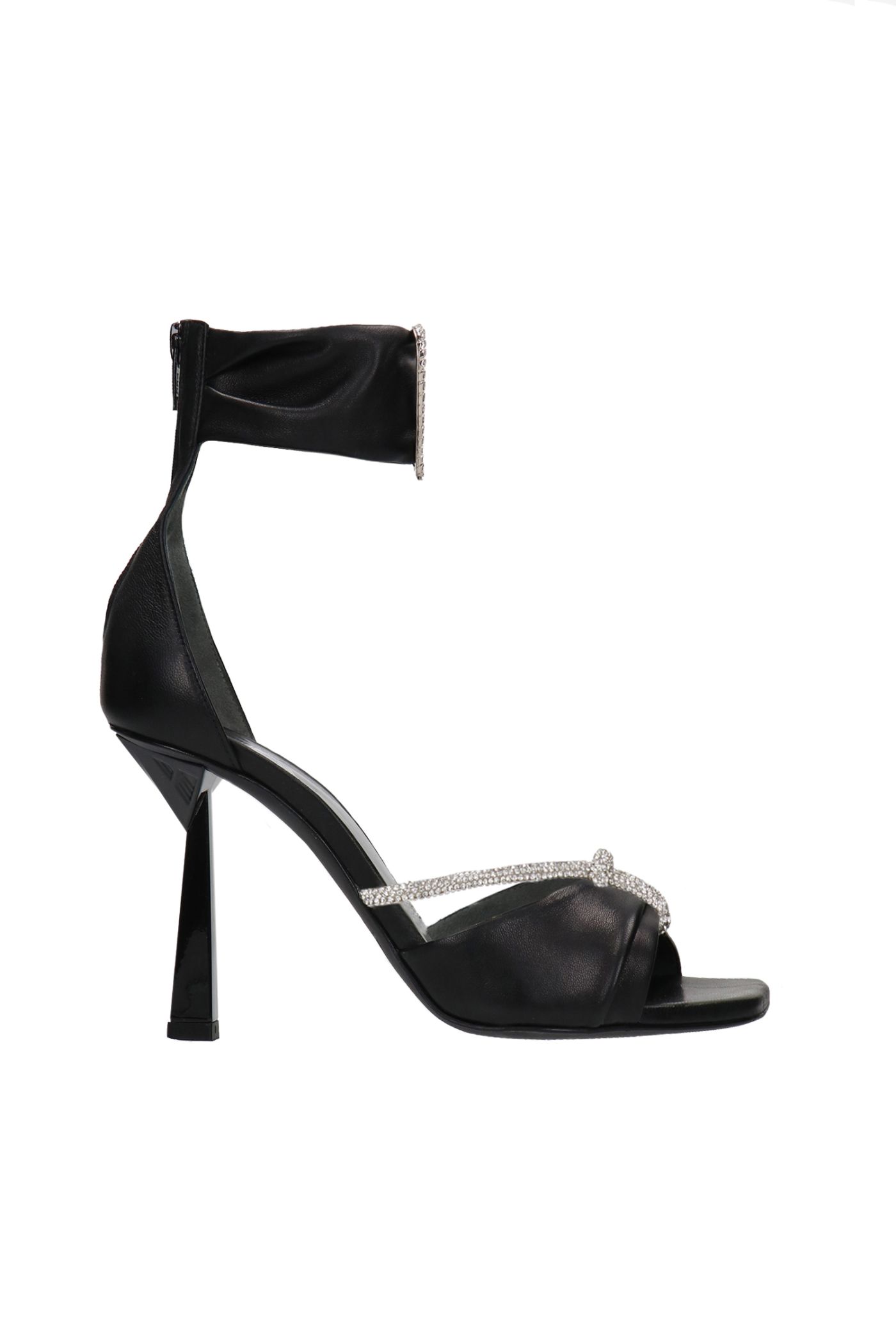 HEART HEEL